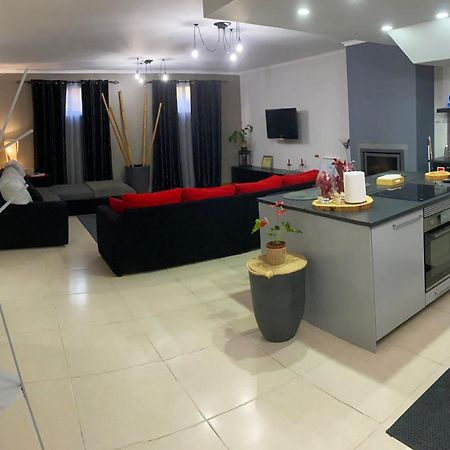 شقة Ponta Delgada  في Alojamento House 66 المظهر الخارجي الصورة